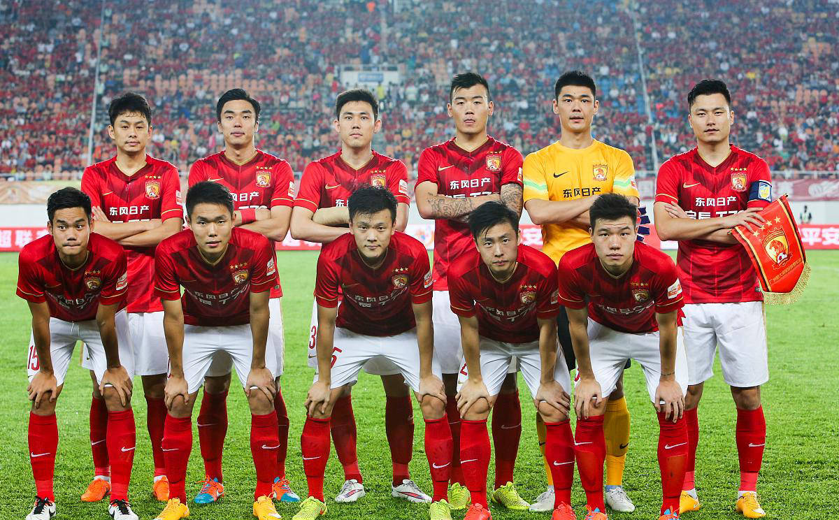 包含今晨中超传出新动向，广州队防线松动，管理层表态——目标明确，轮换策略成焦点的词条-九游下载安装